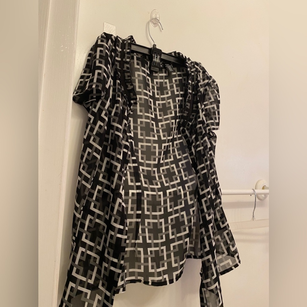 YOUNGE LADIES BLOUSE